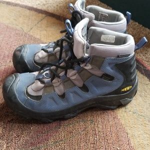 Keen women's hiking boots